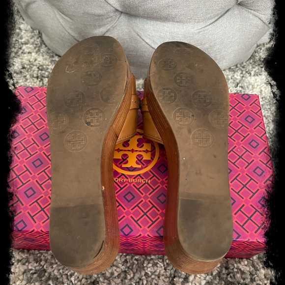TORY BURCH wedge slide - Picture 7 of 9